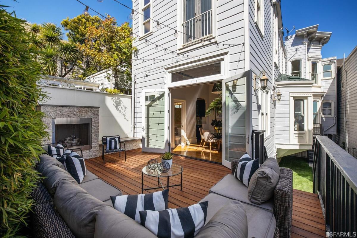 Just Listed! Majestic Victorian Lower Pacific Heights Home